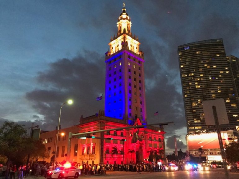 Miami Dade College iluminará la Torre de la Libertad con los colores de la bandera de Colombia