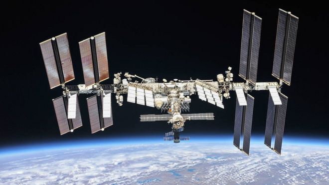 ¡Sorprendente! Astronautas recibieron delivery de pizzas al espacio