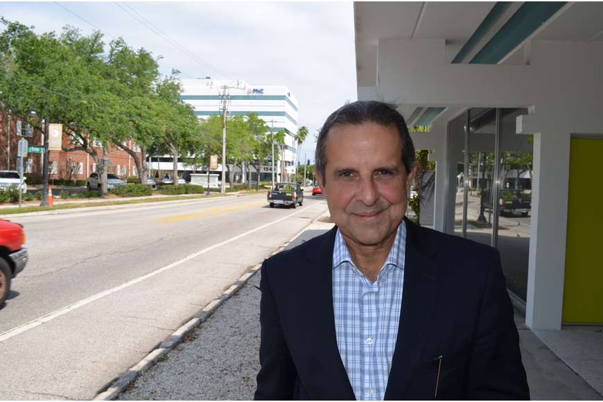 Demócratas de Florida eligen al ex alcalde de Miami Manny Díaz como líder estatal