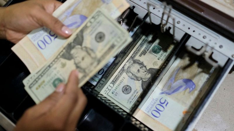 Banqueros de Florida que operan con clientes venezolanos temen recibir dinero proveniente de actividades ilícitas