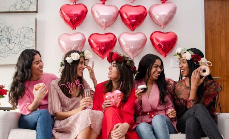 Galentine’s Day: ¿Qué es y por qué solo lo celebran las mujeres?