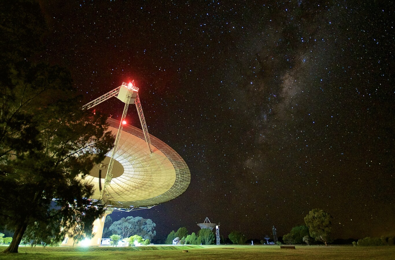Detectan una señal de radio proveniente de la estrella Próxima Centauri