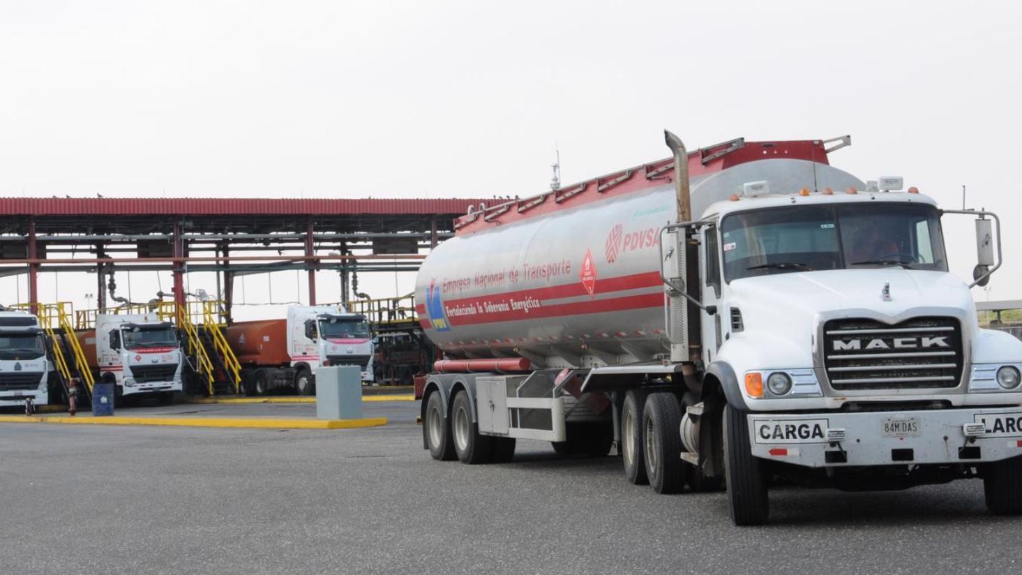 350 mil barriles de gasolina, gestionadas por Wilmer Ruperti, llegaron a Venezuela
