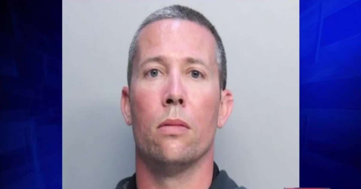Arrestado por fingir ser policía en Miami