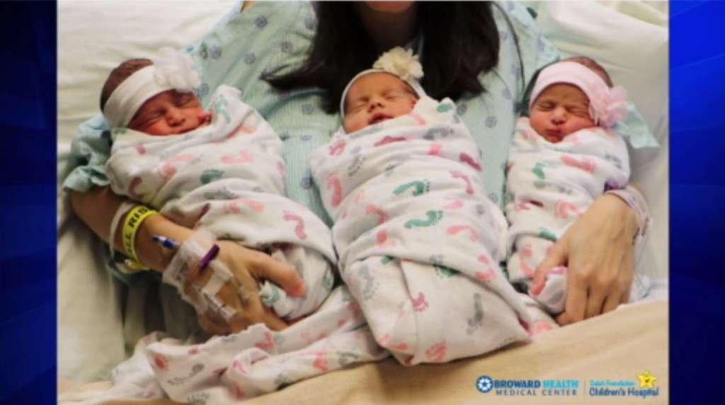 Pareja de venezolanos son los padres de las primeras trillizas que nacen este año en el hospital Broward Health