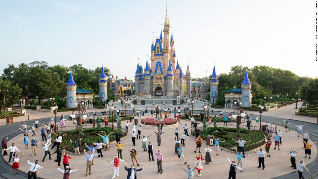 Suspenden la venta de la mayoría de los pases anuales a Walt Disney World