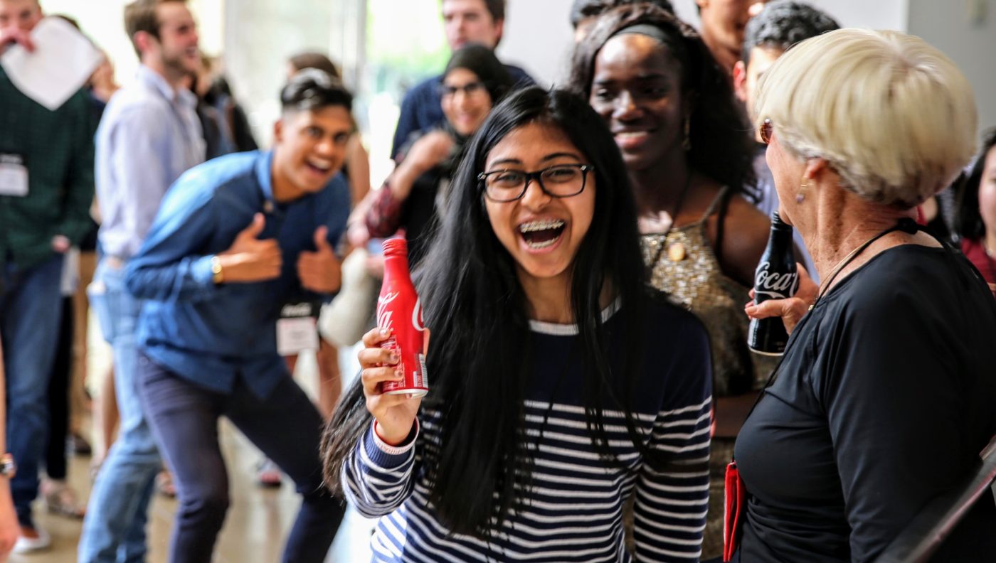 Seleccionan nuevamente a estudiantes del Miami Dade College como Becarios Coca-Cola