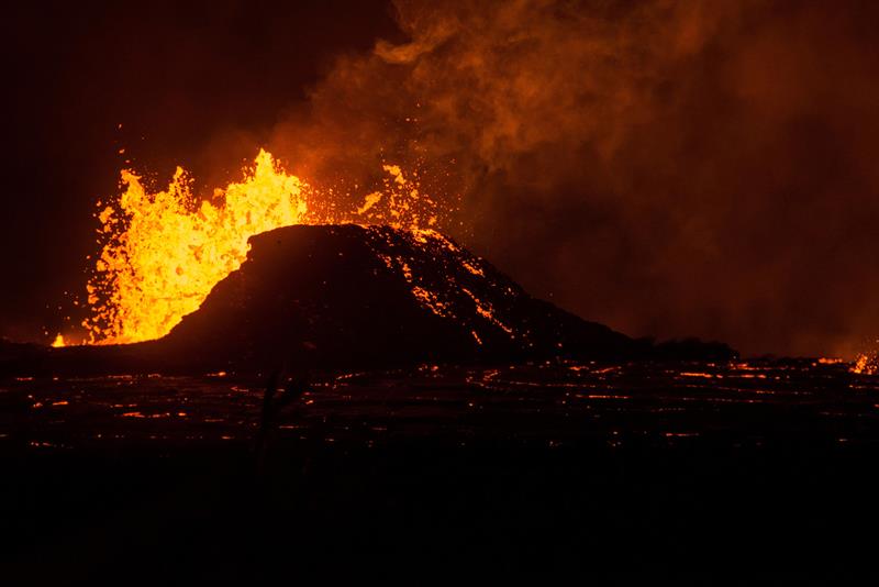 Nueva erupción del Kilauea provoca evacuación de cientos de hawaianos