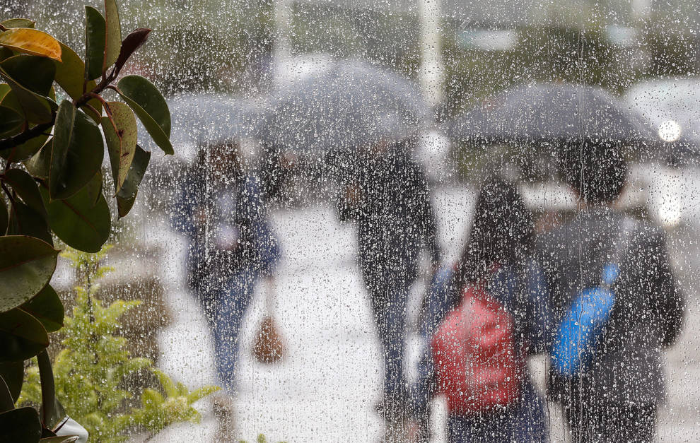 ¡A sacar los paraguas! Se esperan lluvias torrenciales durante el fin de semana en el sur de la Florida