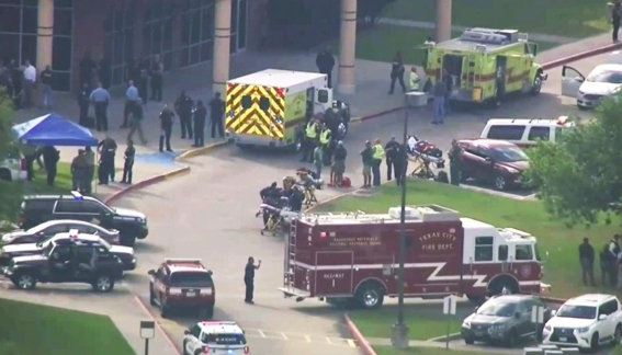Confirman al menos ocho muertos en tiroteo en escuela secundaria de Texas (+tuits)