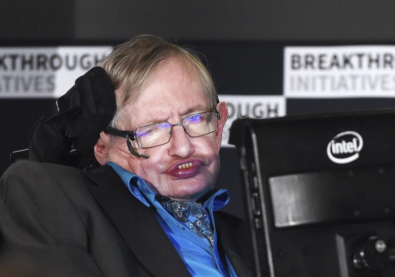 Voz de Stephen Hawking resonará en el espacio