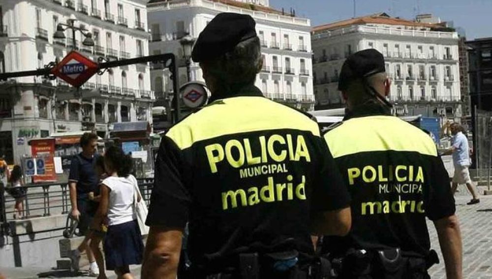 Perro policía de Madrid se volvió viral tras reanimar a un agente