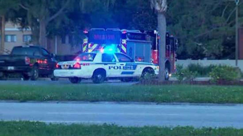 Hombre atrincherado mantiene como rehenes a cuatro niños en Orlando