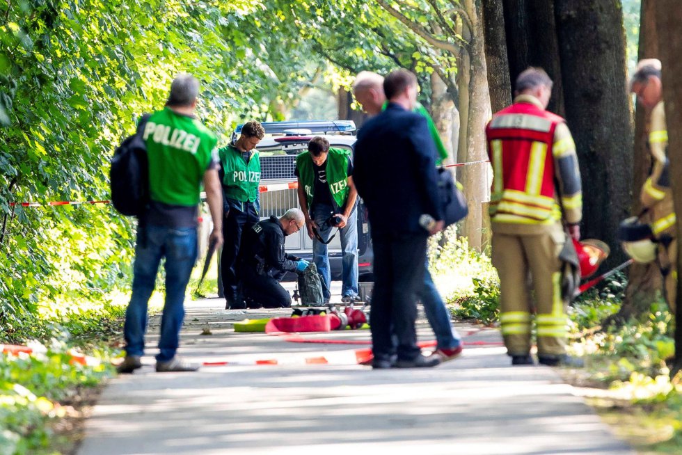 Atentado en Alemania: Policía elevó a diez el número de heridos en el ataque con cuchillo en Lübeck