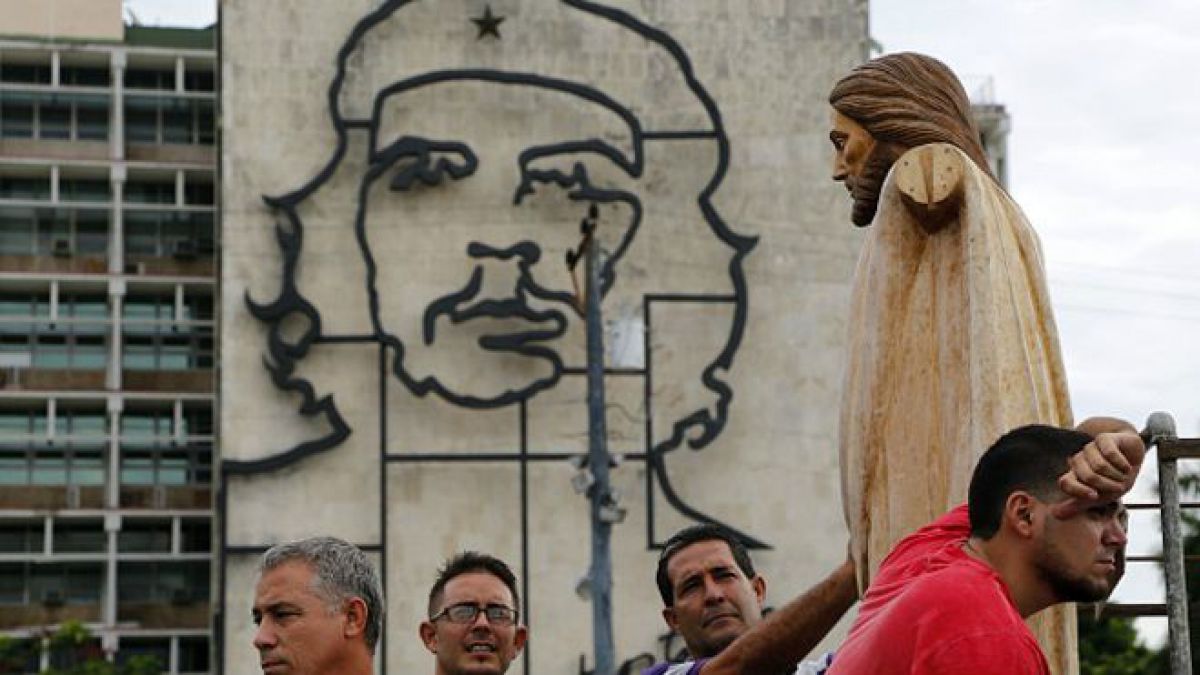 Arzobispo de Santiago de Cuba rechaza propuesta constitucional de matrimonio homosexual