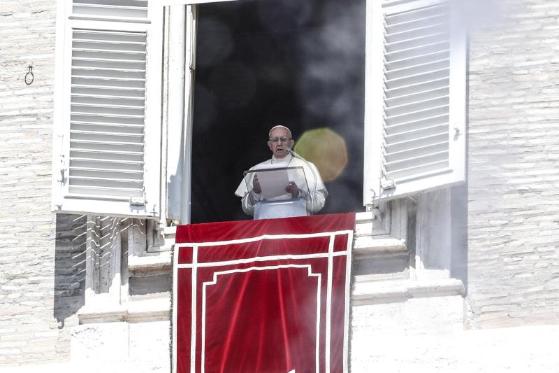 Papa admite que Iglesia no supo actuar ante daño que causaban abusos