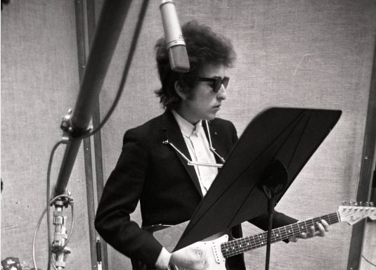 Bob Dylan vende todo su repertorio a Universal Music