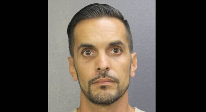 Consejero de campamento de Florida arrestado por segunda vez por tocar indebidamente a niña de 10 años