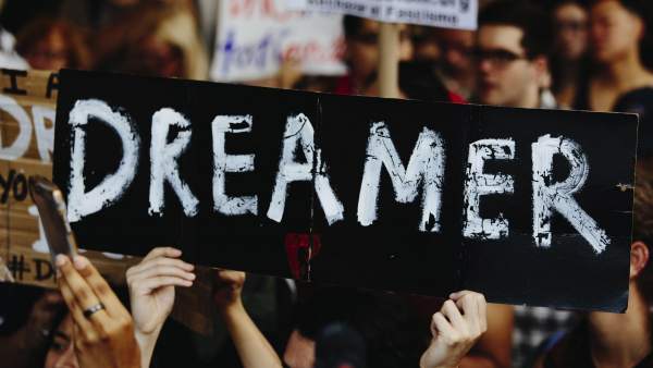 Cámara de Representantes vota para proteger a “Dreamers”