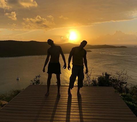 Ricky Martin y su esposo pasaron por Miami en sus vacaciones de verano
