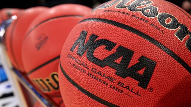 Reformas radicales  en el basketbol universitario