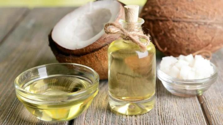 Profesora de Harvard aseguró que el aceite de coco es un error nutricional