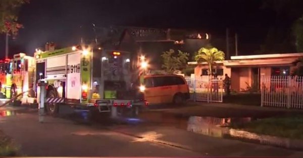 Ocho personas sobrevivieron a un incendio en su vivienda en North Miami