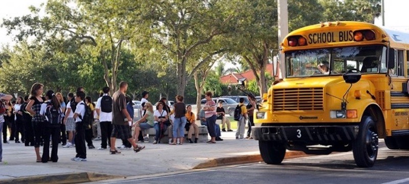 Miami-Dade evalúa atrasar la fecha del comienzo de clases