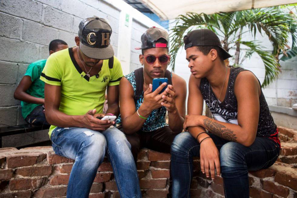 Desde el sábado y hasta el lunes cubanos disfrutarán de “internet gratis”