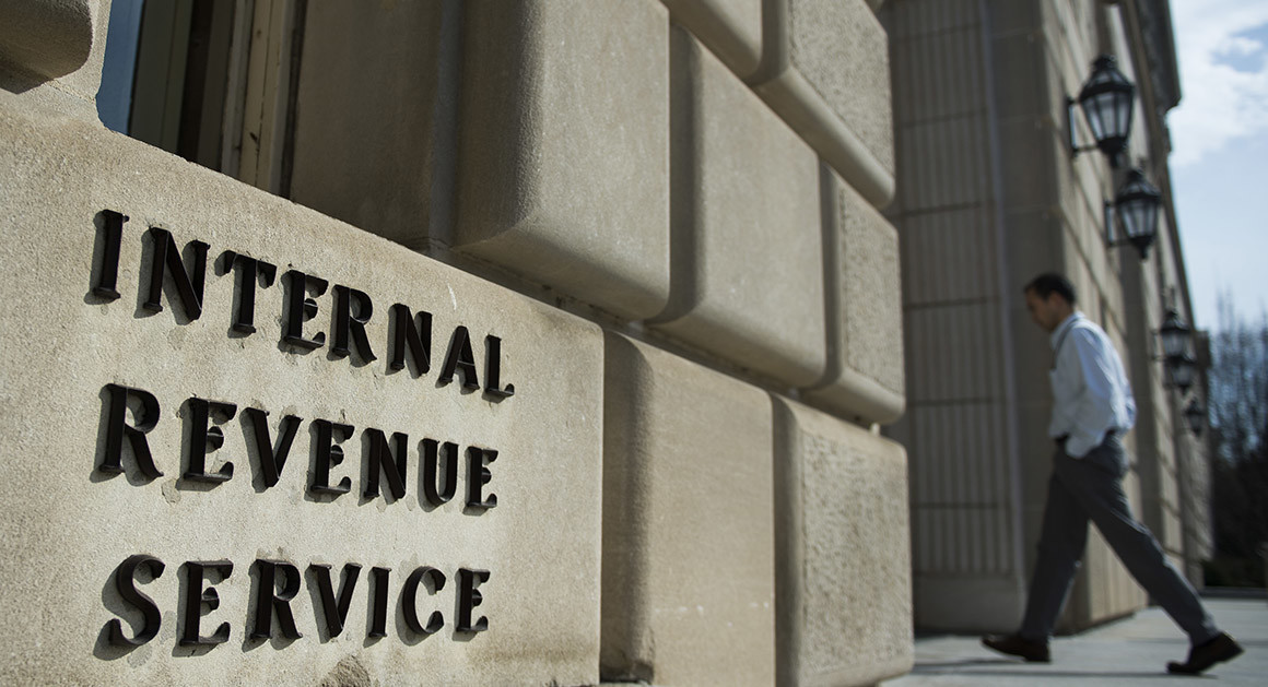 IRS exhorta a contribuyentes a prepararse para desastres naturales