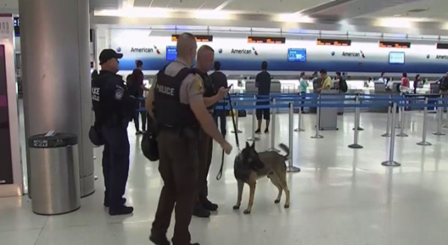 Refuerzan seguridad en el Aeropuerto de Miami en víspera del 17° aniversario del ataque a las torres gemelas