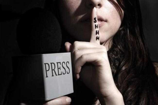 Denuncian “terrorismo de Estado” contra periodistas en Cuba