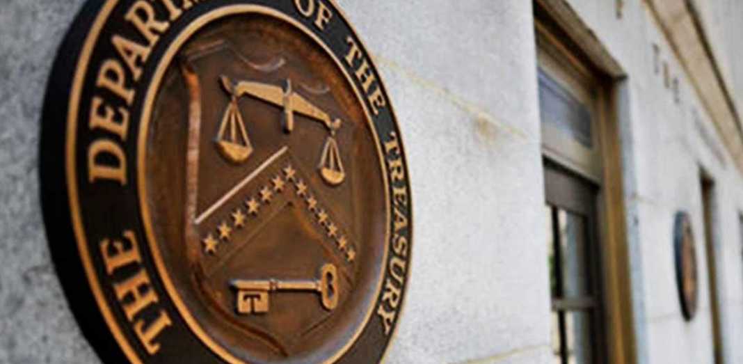 Acusan a funcionario del Departamento del Tesoro de filtrar documentos