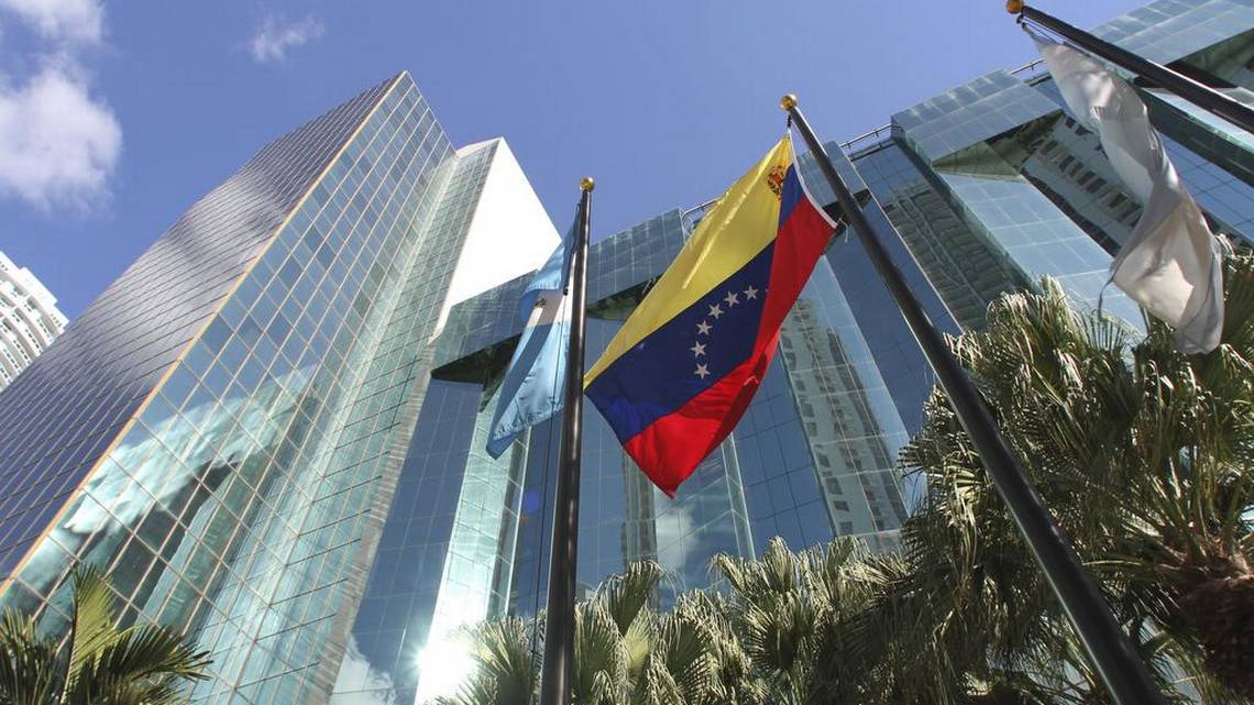 Consulado de Venezuela en Miami reabrió sus puertas