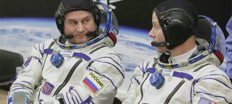 Cosmonauta y astronauta a salvo tras aterrizaje de emergencia