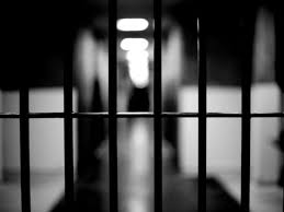Condenados a un año de prisión ex policías de Biscayne Park por violar derechos civiles a joven de 16 años