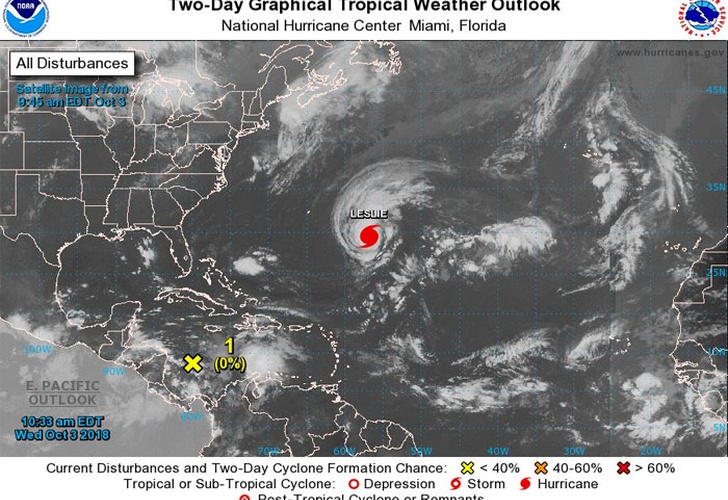 Tormenta tropical Leslie se convirtió en huracán y permanece casi estacionario en el Atlántico