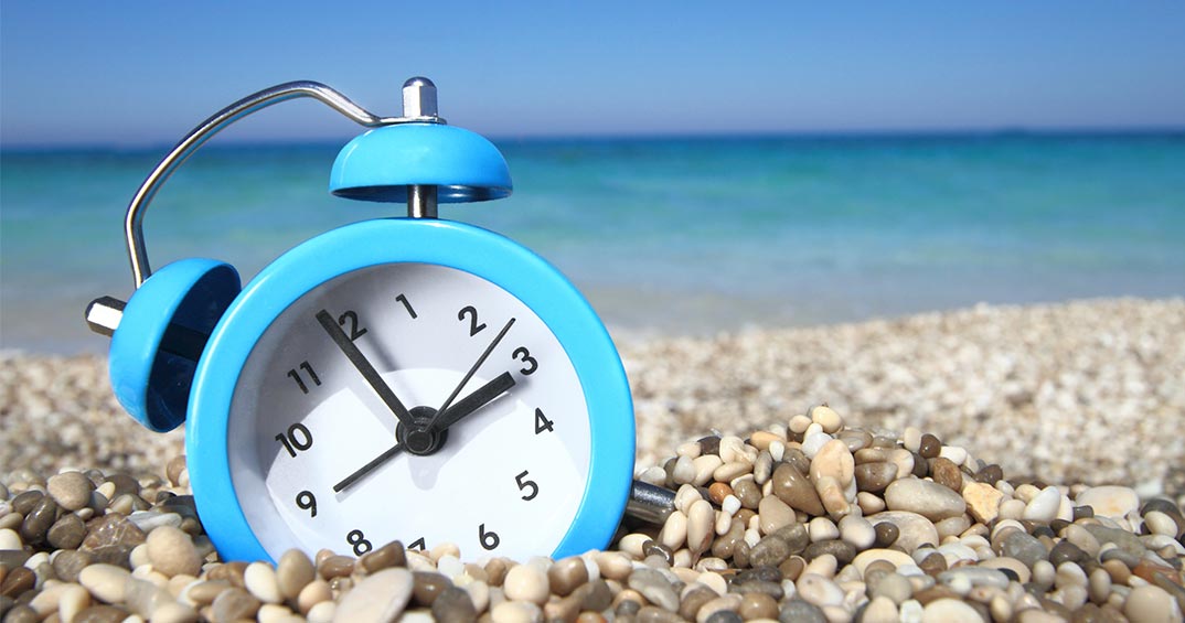 Florida seguirá retrocediendo el reloj al final del horario de verano a pesar de nueva Ley