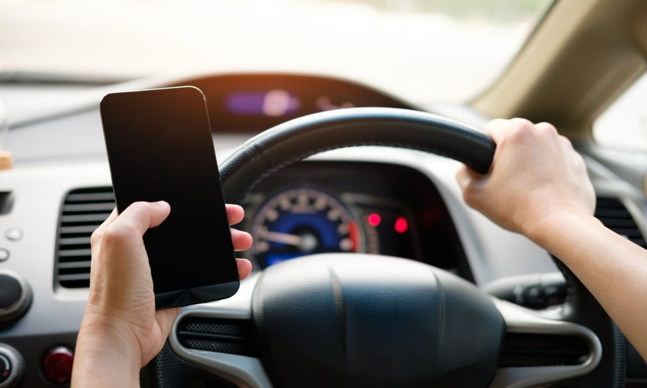 50 mil accidentes provocaron conductores distraídos con su celular