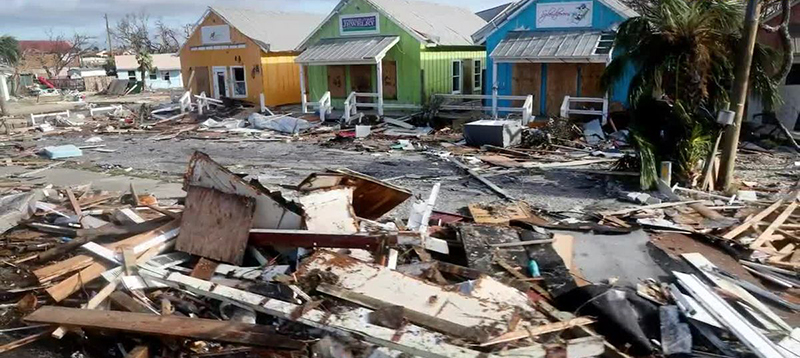 Congresistas solicitan más viviendas para víctimas de huracanes