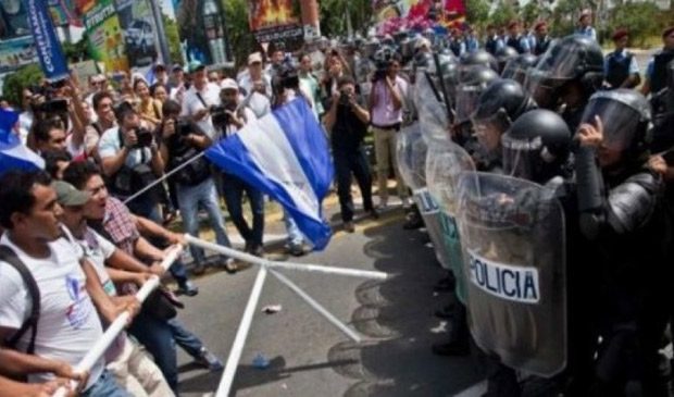 Reconocidos escritores denuncian al régimen de Ortega