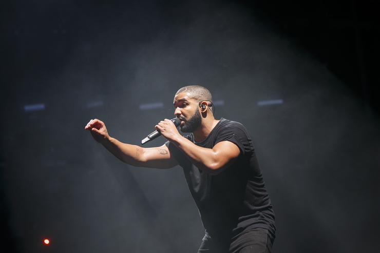 Hombre cayó del segundo piso en el concierto de Drake en Miami