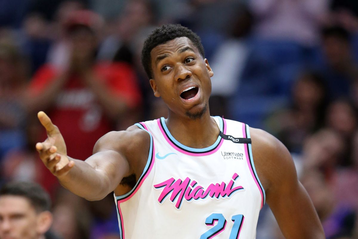 Hassan Whiteside crea un problema con sus tiros libres al Miami Heat