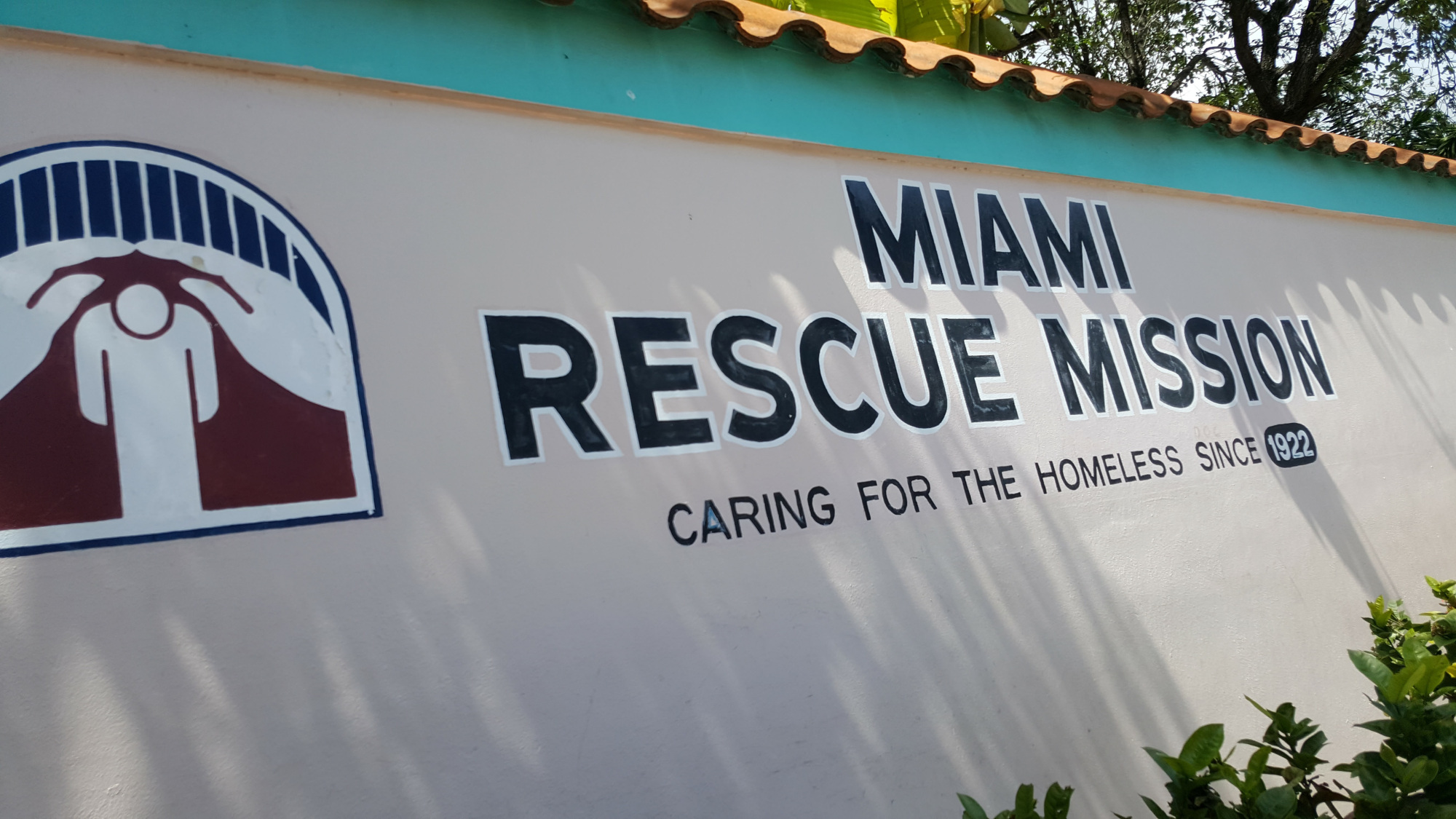 Miami Rescue Mission continua tradición de Acción de Gracias