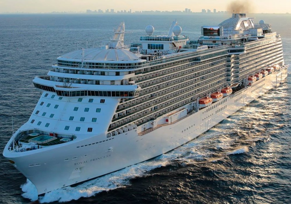Royal Caribbean canceló próximas salidas del crucero Oasis of the Seas