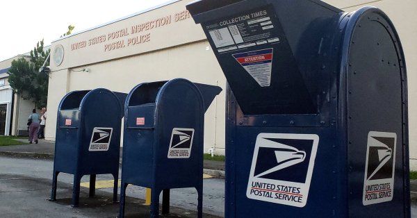 Policía atendió alerta de paquete sospechoso en oficina de correo de Miami Beach