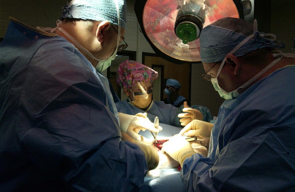 Posponen cirugías electivas en Miami-Dade