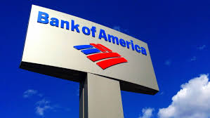 Jóvenes entraron a una agencia abandonada del Bank of America y esto fue lo que sucedió