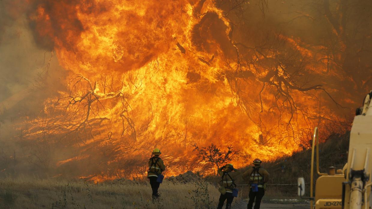 Incendios de California han provocado 66 muertes y 631 desaparecidos