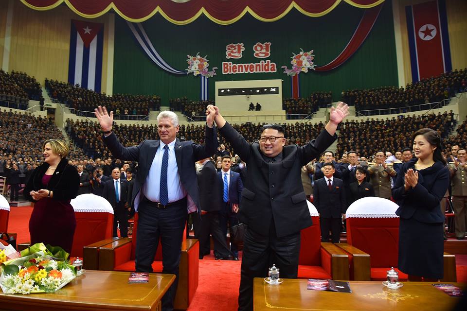Presidente de Cuba se reúne con su homólogo norcoreano Kin Jong en Pyongyang